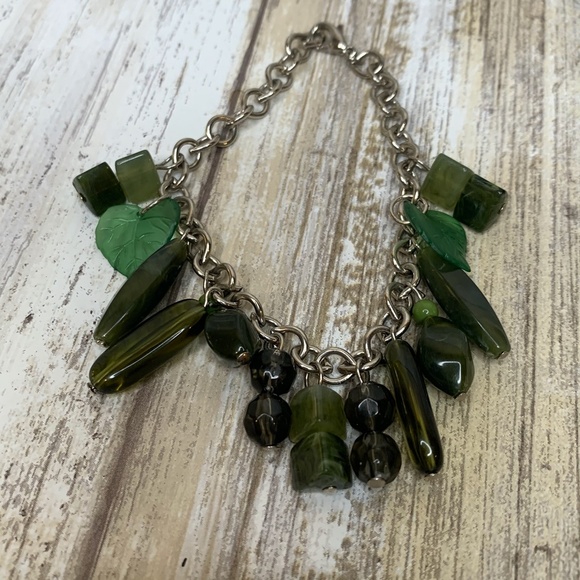 Green Stone Beaded Charm Link Chain Bracelet 8" - Picture 4 of 4